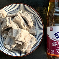 玉米胡萝卜杏鲍菇炖排骨的做法图解3
