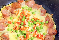 肉肠手抓饼披萨的做法