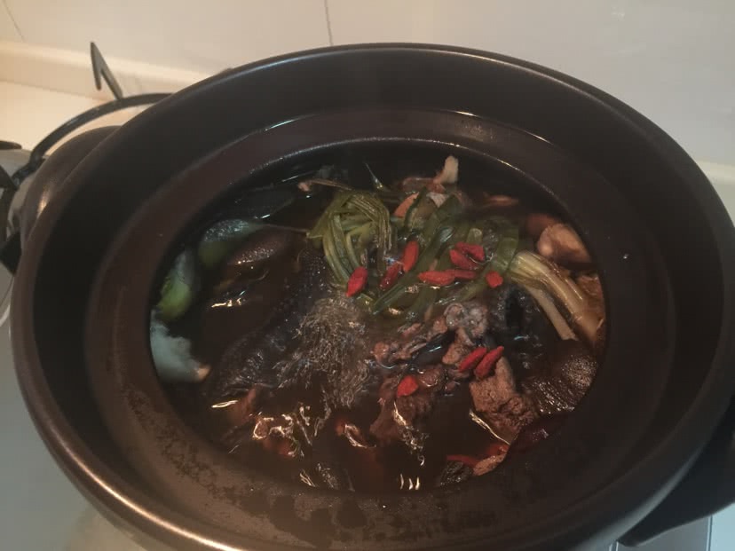 四物乌鸡汤的做法图解3