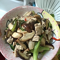 香菇肉片油麦菜的做法图解4