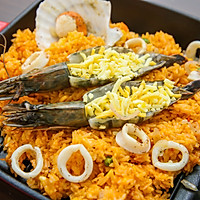 西班牙大虾海鲜炒饭的做法图解5