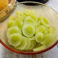 #米饭最强CP#葱油椒香莴笋片的做法图解3