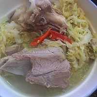 酸菜炖大骨头的做法图解7