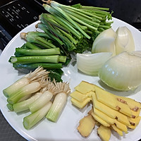 拌菜好吃小妙招·川味红油的做法图解1