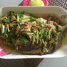 豆酱煮鲳鱼