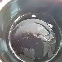 砂锅梭子蟹海鲜的做法图解2