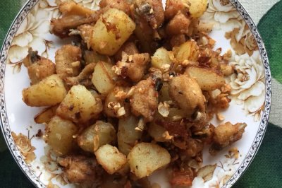 蒜香干煸土豆鸡翅