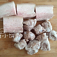 【香菇脆骨卤肉粽子】塔形粽包法的做法图解1