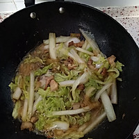 白菜炖五花肉的做法图解10