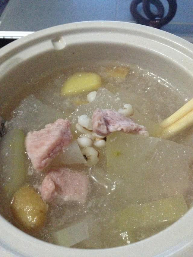 冬瓜薏仁瘦肉汤的做法