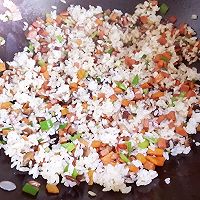#名厨汁味，圆中秋美味#剩米饭的新吃法——炸米饭盒子的做法图解11
