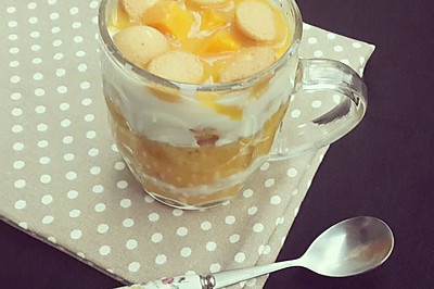 芒果酸奶蛋饼杯