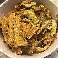炝锅腐竹的做法图解3