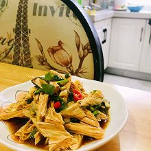 春季乍暖，用腐竹拌个小凉菜