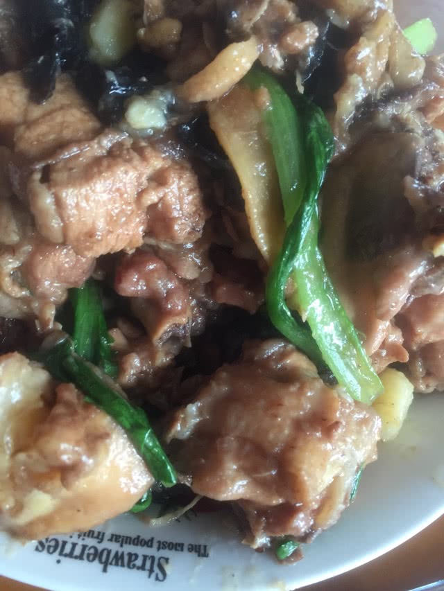 黄焖鸡的做法