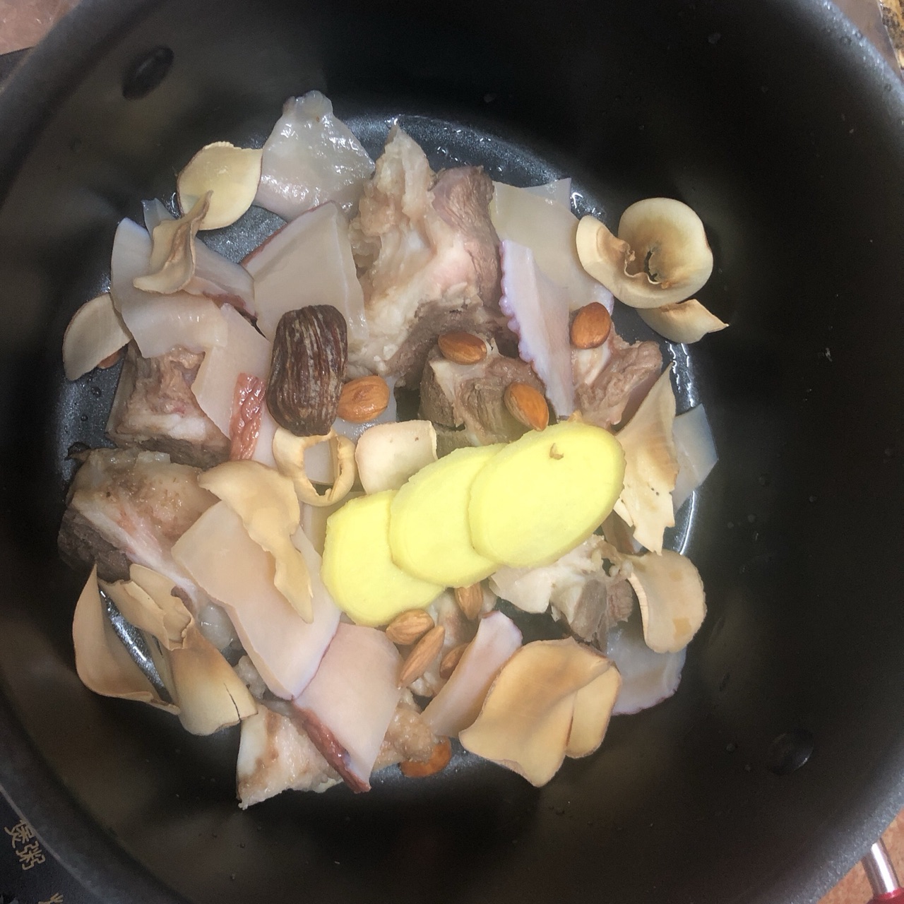 响螺花胶鸡脚海底椰怎么做_响螺花胶鸡脚海底椰的做法_豆果美食