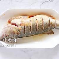 锡纸烤鲈鱼的做法图解1