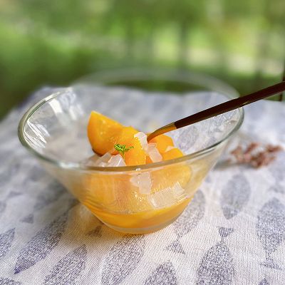 黄桃罐头，属于夏天的味道