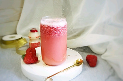 草莓乳酸菌气泡饮