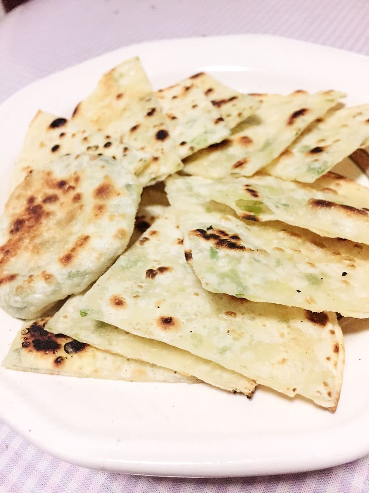 葱香饼的做法