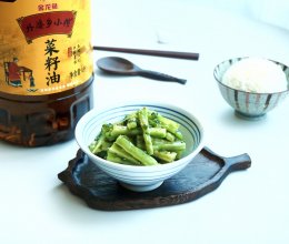 葱油苦瓜#菜油就选外婆乡，新鲜开榨抢先尝#的做法