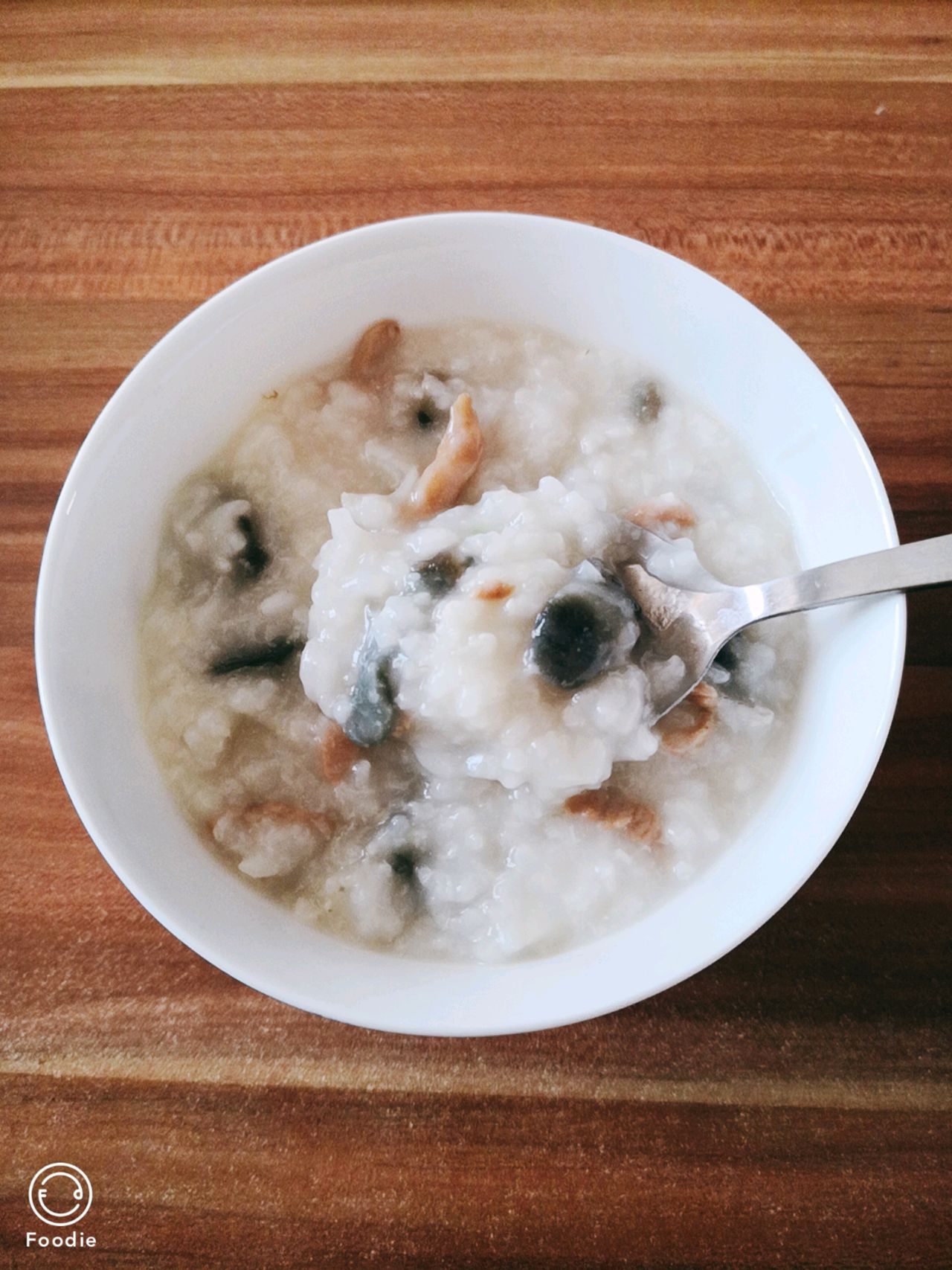 Congee with preserved egg and lean meat