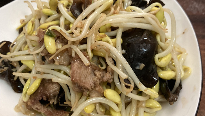 豆芽木耳炒肉