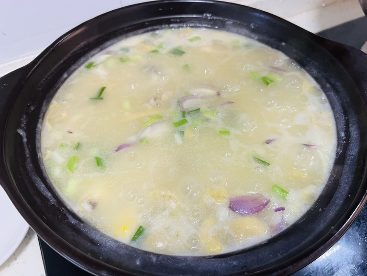 暖冬首选-砂锅鸡粥的做法