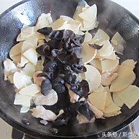 木耳冬笋炒鸡片的做法图解7