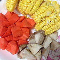 胡萝卜玉米排骨汤的做法图解5