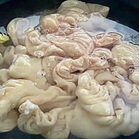 太诱人了！超级下饭的爆炒肥肠，好吃到舔碗｜的做法图解1
