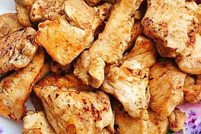 香煎黑椒鸡胸肉（无油版）减肥必备