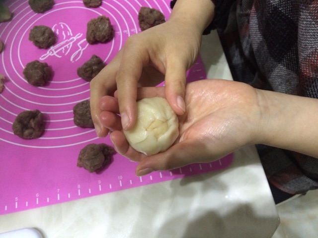 栗蓉冰皮月饼的做法图解7