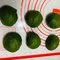黄绿绝配（蛋黄菠菜）软欧的做法图解8