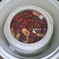 荔枝红枣茯苓茶的做法图解5