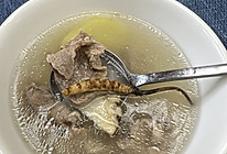 虫草当归牛肉汤的做法