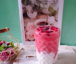#轻饮蔓生活#冰爽的蔓越莓蓝莓酸奶的做法