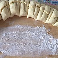 火腿椒盐大花卷的做法图解3