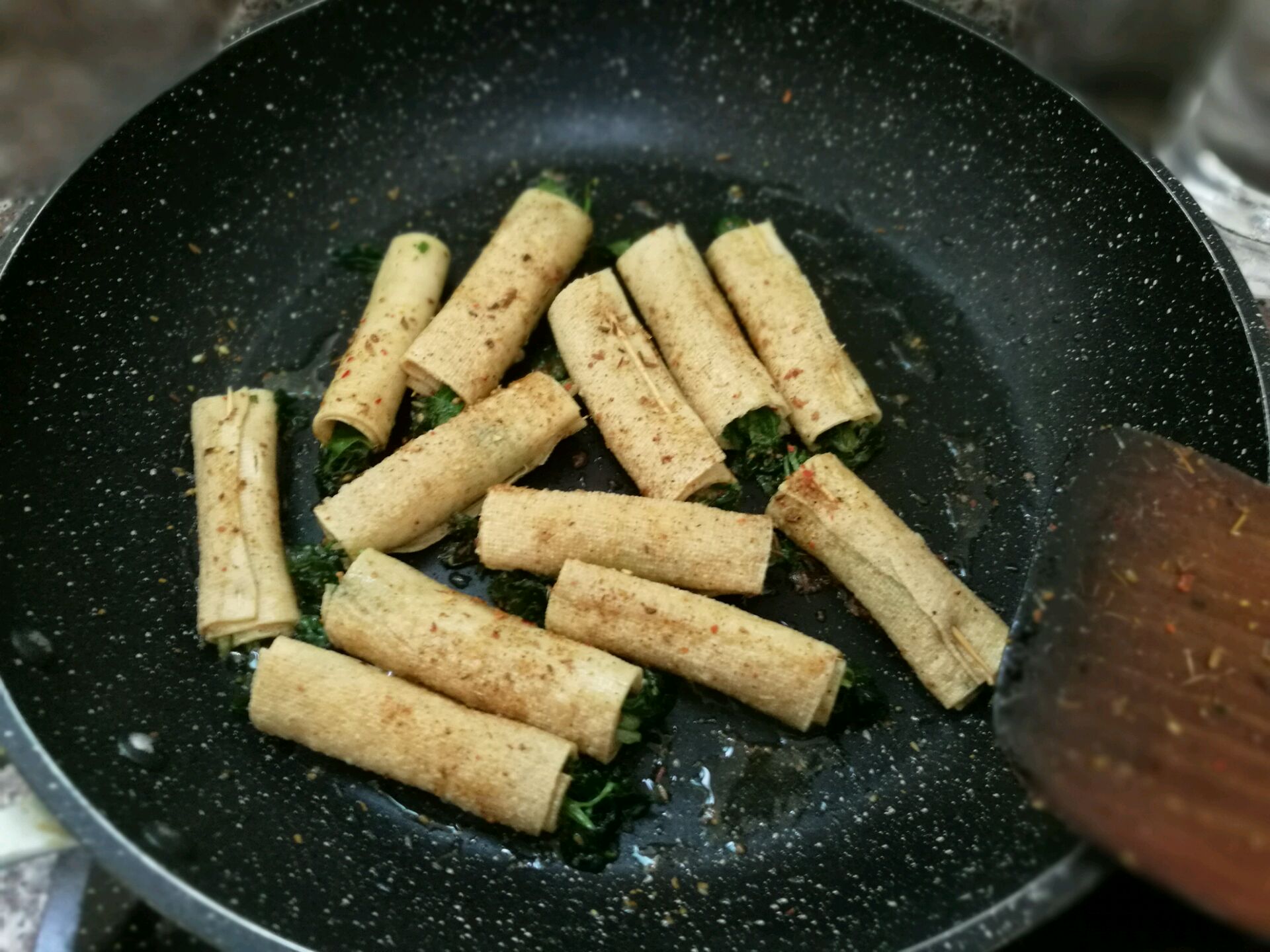 烤豆腐皮蔬菜卷怎么做_烤豆腐皮蔬菜卷的做法_香颜_豆果美食
