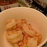 凉拌不麻的辣鸡丝的做法图解2