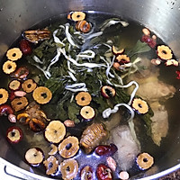 白菜干罗汉果煲猪骨汤-天气干燥，嗓子痒，咳嗽的做法图解3