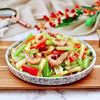 #餐桌上的春日限定#芹菜土豆红虾小炒的做法图解18