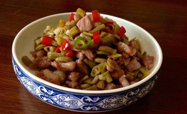 酸豆角炒肉