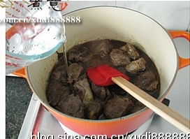 沙茶牛肉煲的做法图解5