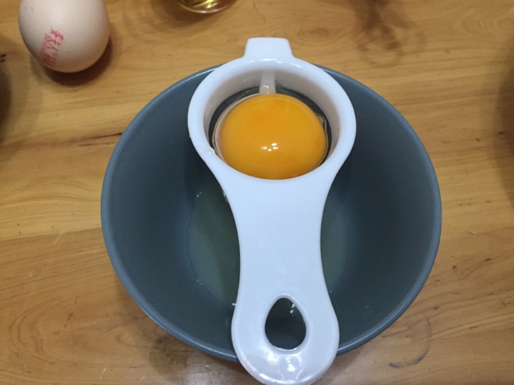 香蕉奶油蛋糕的做法图解2