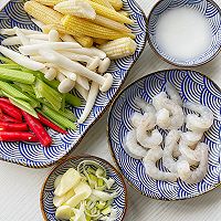 #浪漫七夕 共度“食”光#玉米笋炒虾仁的做法图解1