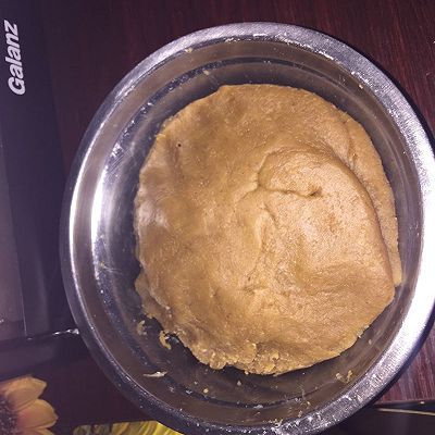 蛋黄酥の板栗馅制作