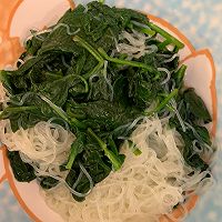 凉拌粉丝菠菜的做法图解2