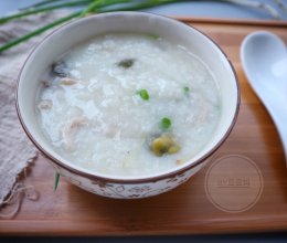 来一碗暖胃～皮蛋瘦肉粥的做法