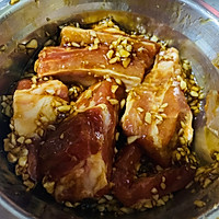 蒜香烤肋骨的做法图解4
